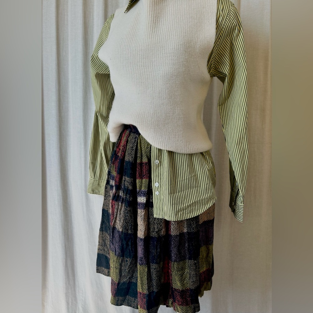 Vintage Plaid Pleated Midi Skirt – 90s Academia Aesthetic Liz Sport